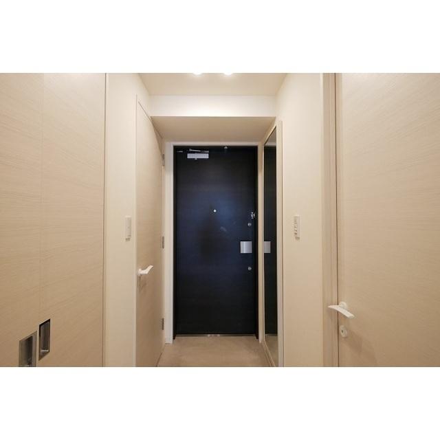 コンフォリア新宿イーストサイドタワー（0925） 玄関