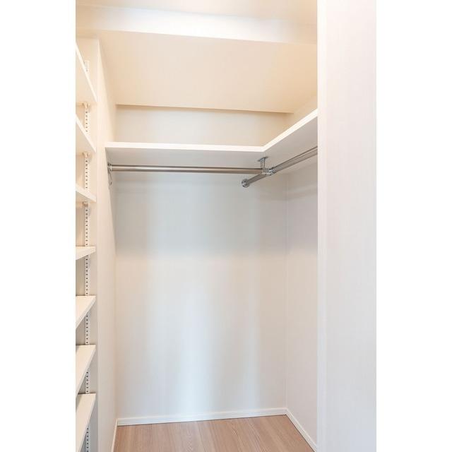 市谷台町坂フロント（0605） 収納