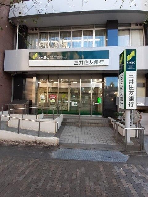 三井住友銀行：550m