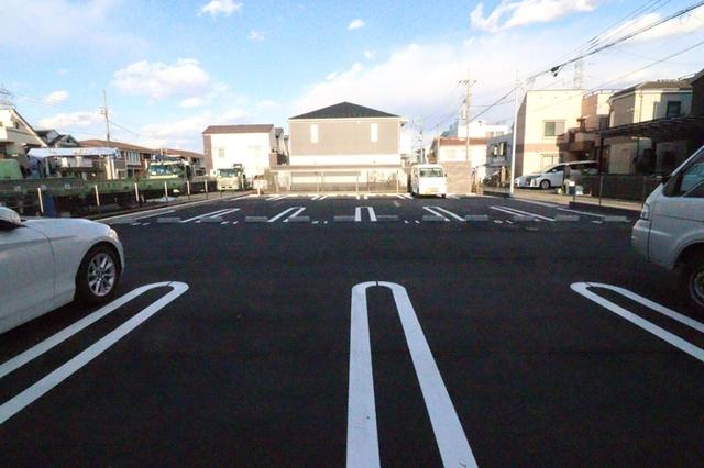 aise village（103） 駐車場