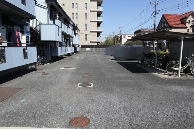 ヴァンベール東川口　Ⅴ（103） 駐車場