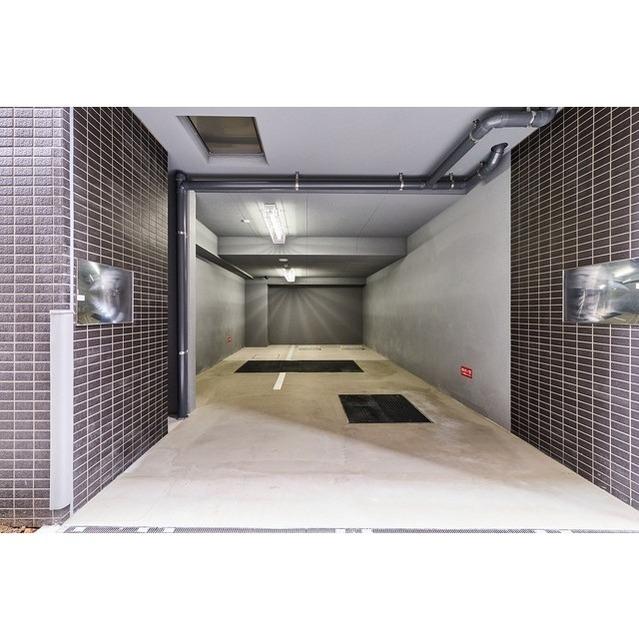 コンフォリア・リヴ八丁堀（0902） 駐車場