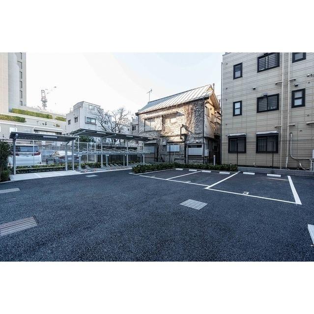 ラティエラ四谷（0505） 駐車場
