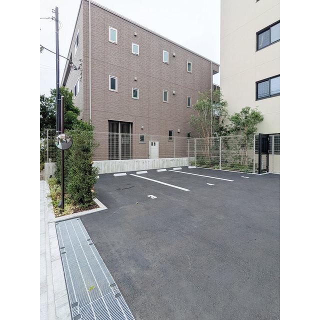 グランカーサ川口青木町公園（506） 駐車場