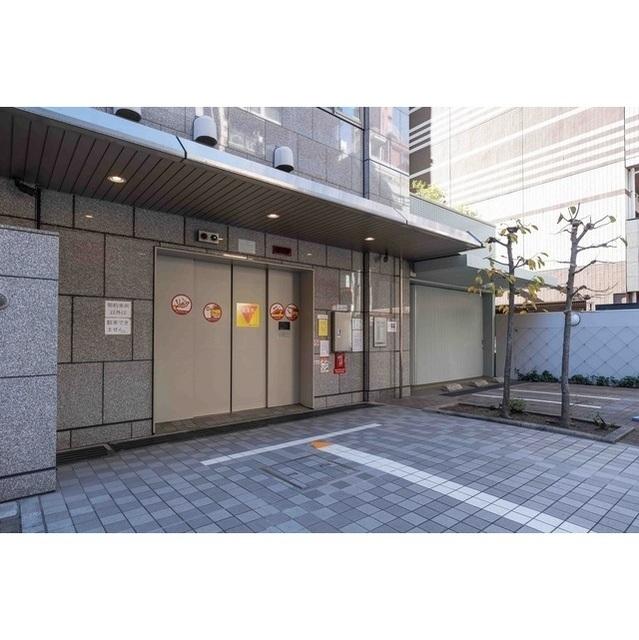 ルネ新宿御苑タワー（2104） 駐車場
