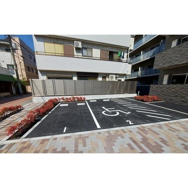 アルファコート西新井（502） 駐車場