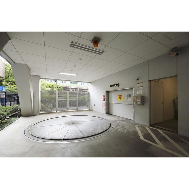 コンフォリア三田ＥＡＳＴ（0309） 駐車場