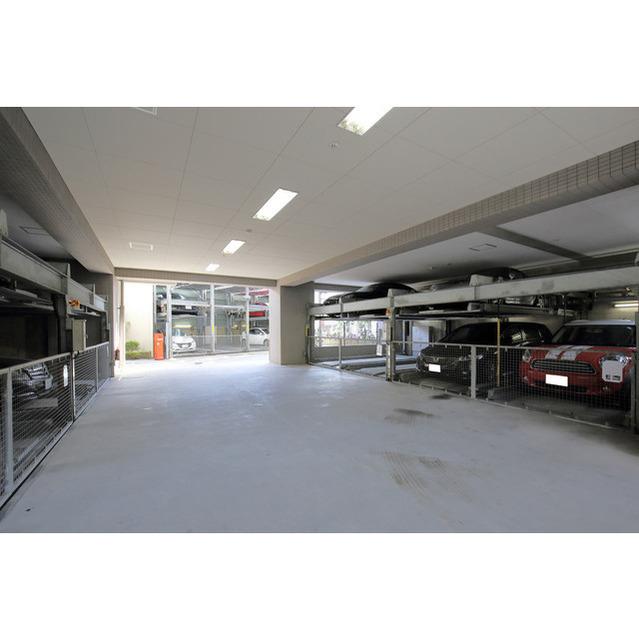 コンフォリア板橋仲宿（0307） 駐車場