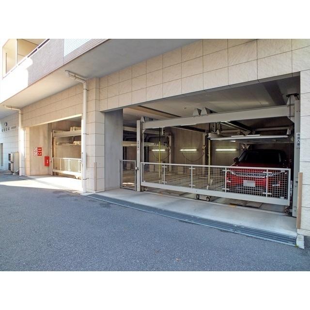 ハウス桃李（0701） 駐車場