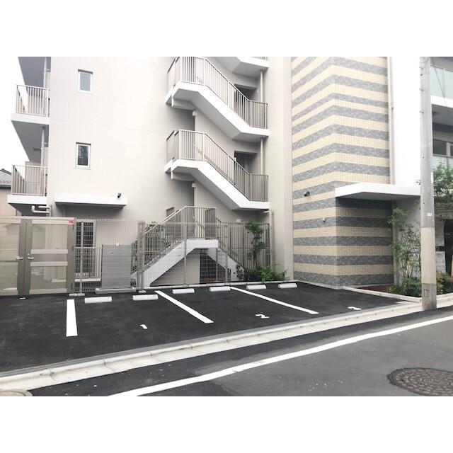 シェノン三軒茶屋（205） 駐車場