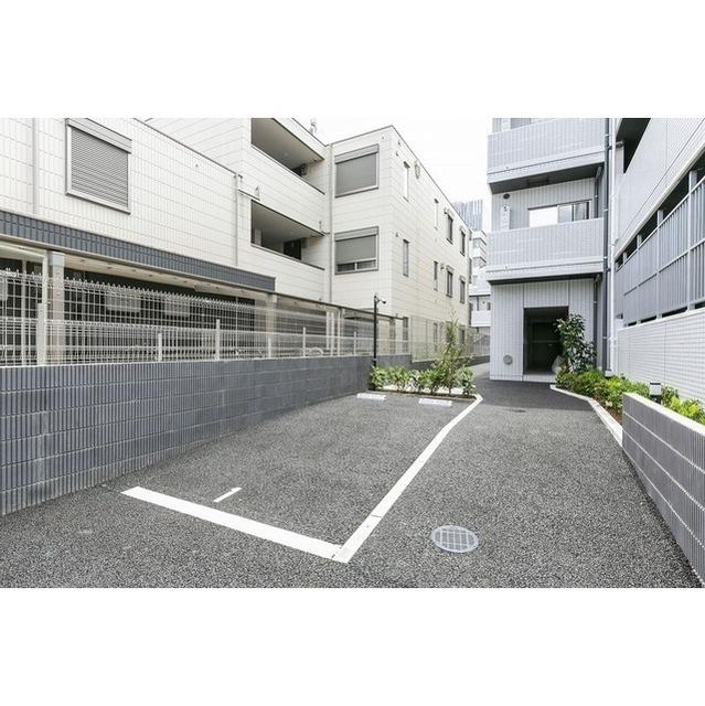 コンフォリア桜上水（707） 駐車場