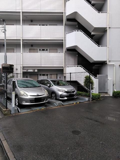 カスタリア用賀（0503） 駐車場