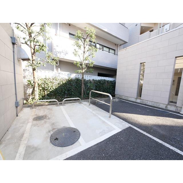 コンフォリア新中野Ⅱ（0505） 駐車場