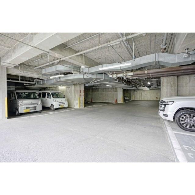 コンフォリア西荻北（602） 駐車場