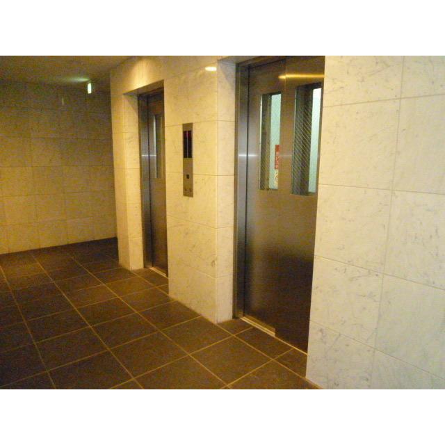グランドメゾン三軒茶屋（1207） エントランス