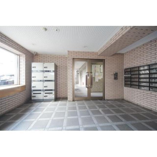 ベイシティメゾン石川町（202） エントランス