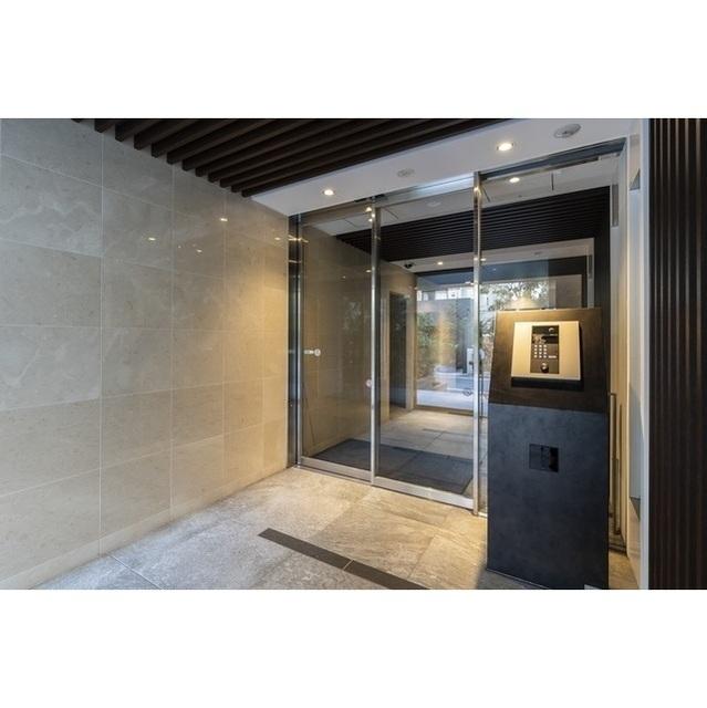 Ｎ’ｓ　ＰＡＲＫ　Ｒｅｓｉｄｅｎｃｅ　高田馬場（505） エントランス
