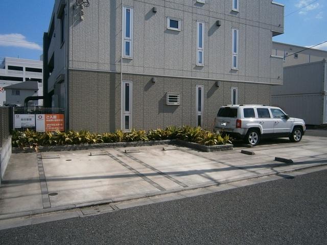 メディフィス西府（301） 駐車場