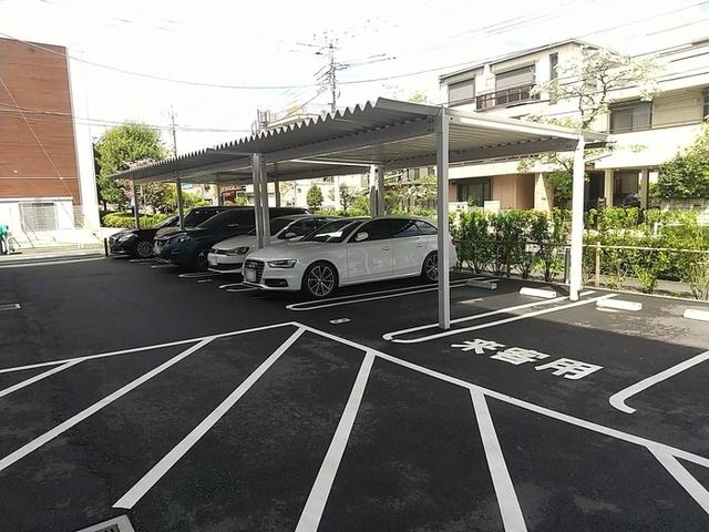 響（702） 駐車場