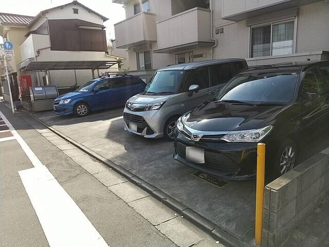 グリーンパーク（302） 駐車場