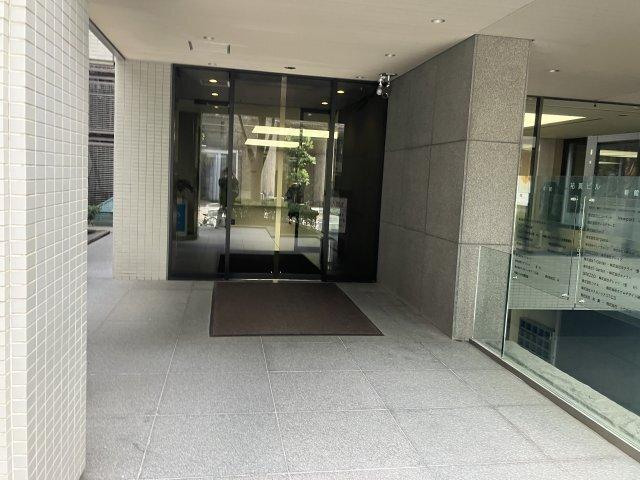 祐真ビル本館（9階） エントランス