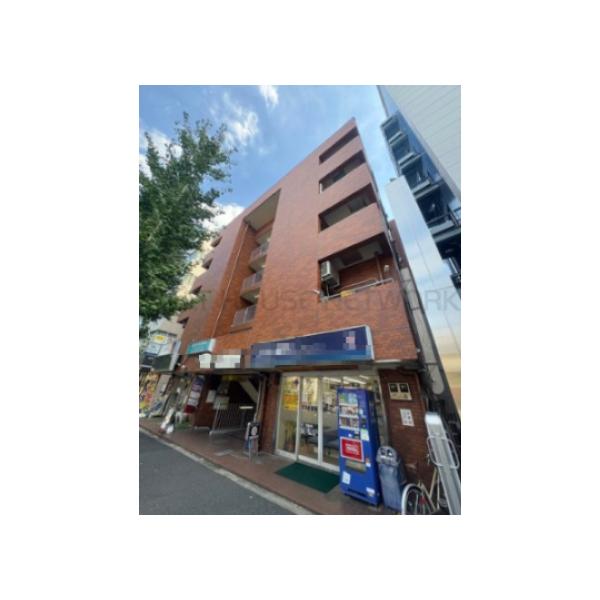 鉄筋コンクリート造のがっちりとした建物。