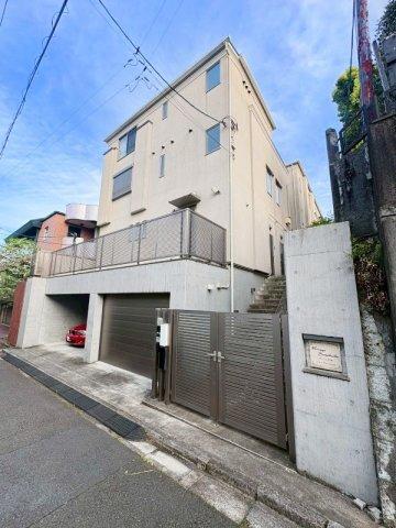 洗足池駅より徒歩6分 築11年8ヶ月 3階建の賃貸物件