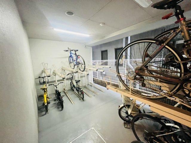Belleviage Kuramae 駐車場