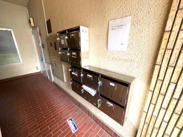 渡辺マンション（303） エントランス