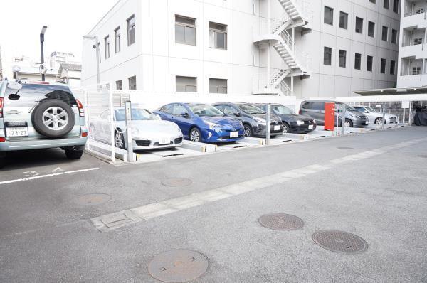 フォルム四谷外苑東（404） 駐車場