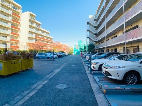 Ｂｒｉｌｌｉａ　ｉｓｔ　三軒茶屋　アイビーテラス（205） 駐車場