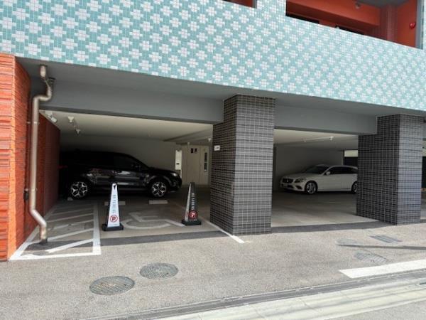 Ｓｏｌａｓｔ　Ｓｑｕａｒｅ綾瀬（702） 駐車場