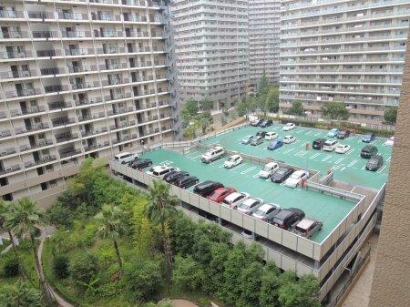 ロイヤルパークス西新井（1117） 駐車場
