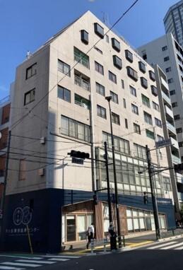 牛込柳町駅より徒歩5分 築42年11ヶ月 8階建の賃貸物件