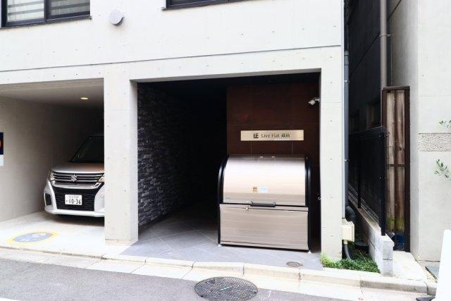 Ｌｉｖｅ　Ｆｌａｔ蔵前 エントランス
