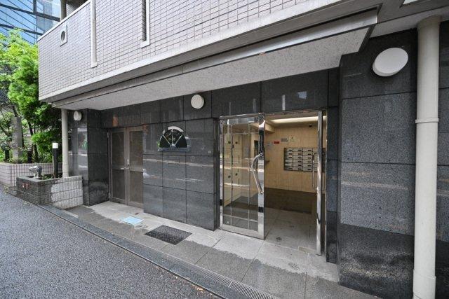 パークウェル市ヶ谷 エントランス