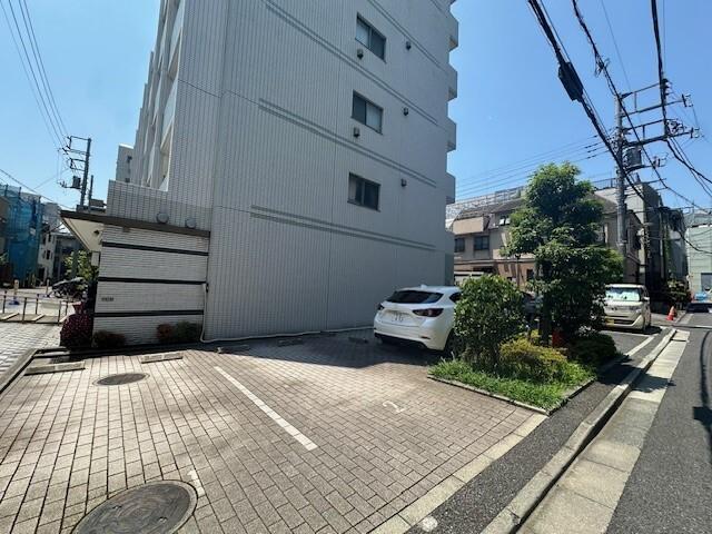 プライムアーバン千駄木（401） 駐車場