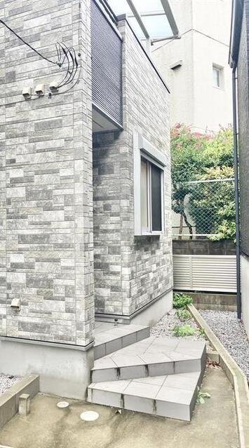 和泉戸建（1） エントランス