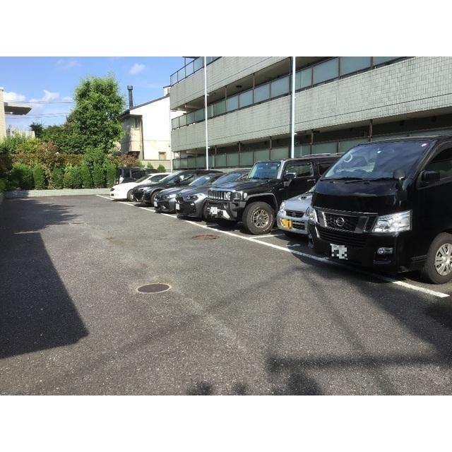 第2成城島田マンション（302） 駐車場
