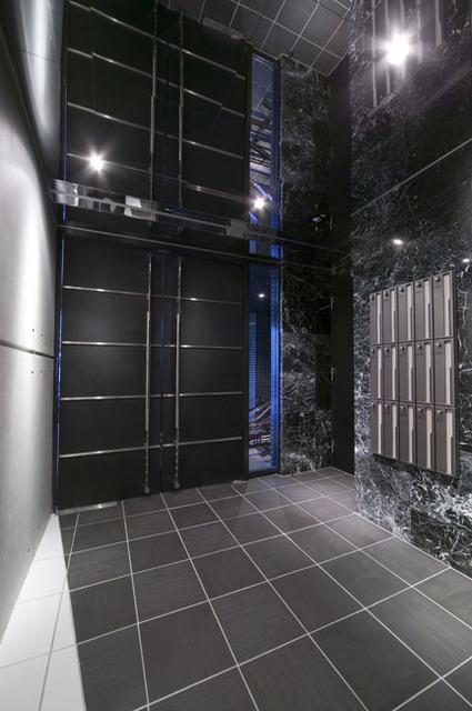 ブランノワール早稲田（303） エントランス