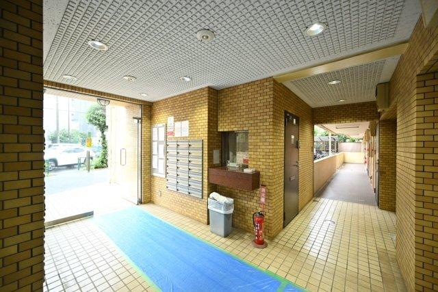 モナークマンション柿の木坂 エントランス