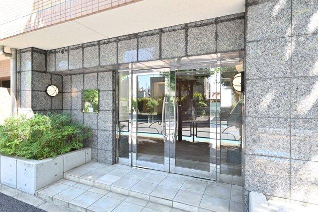 ステージファースト幡ヶ谷 エントランス