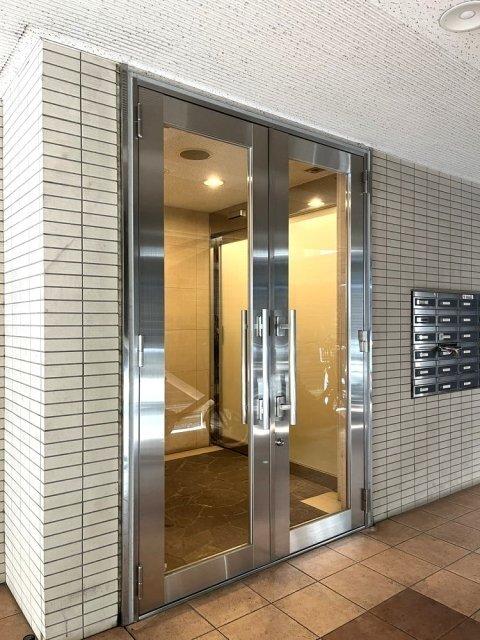 フレールK&Y エントランス