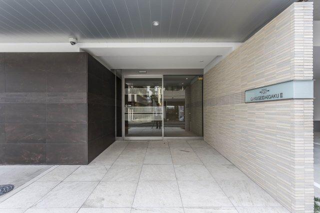 プラウドフラット学芸大学Ⅱ（407） エントランス