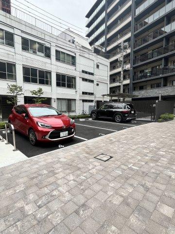 オープンレジデンシア新宿ザ・ハウス（703） 駐車場