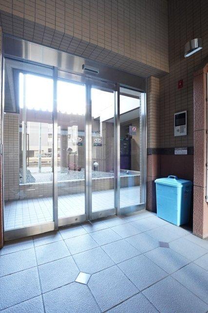 ミリオンステージ西早稲田壱番館 エントランス