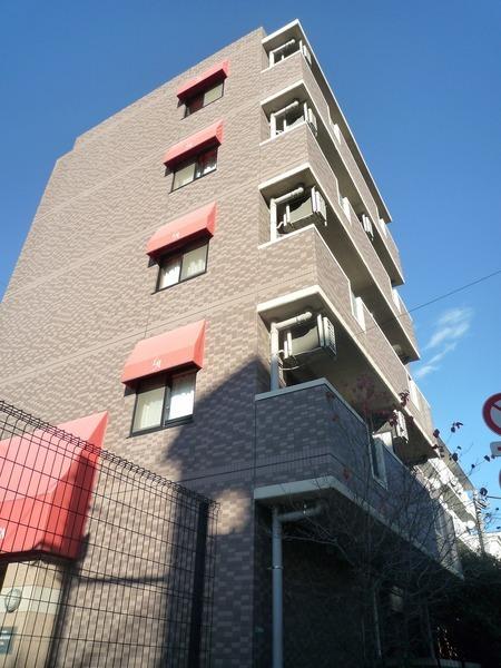 ラグジュアリーアパートメント砧（203） 外観
