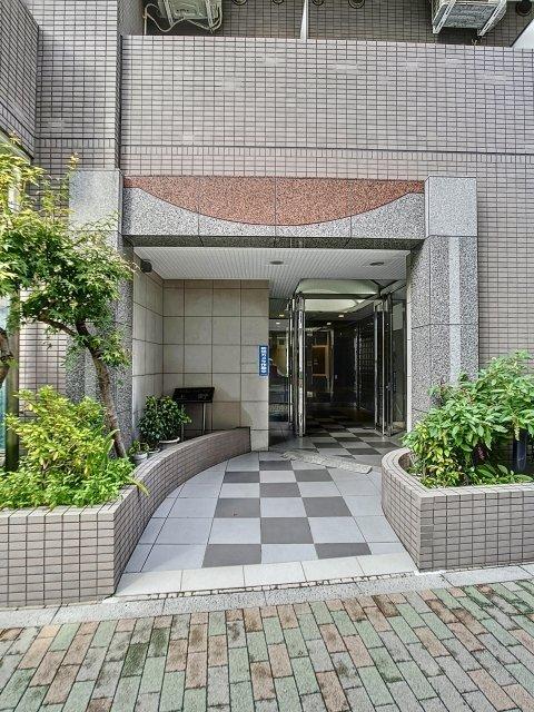東建シティハイツ上野 エントランス