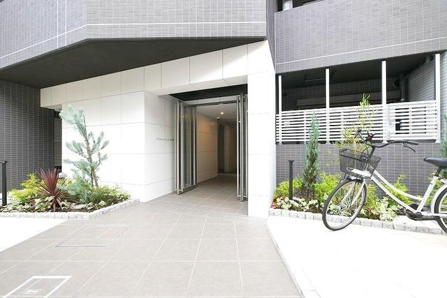 PREMIUM CUBE 東中野 外観