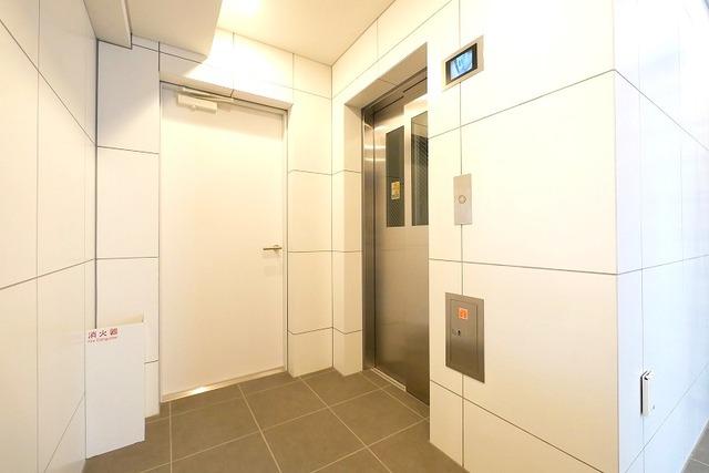 PREMIUM CUBE 東中野 外観